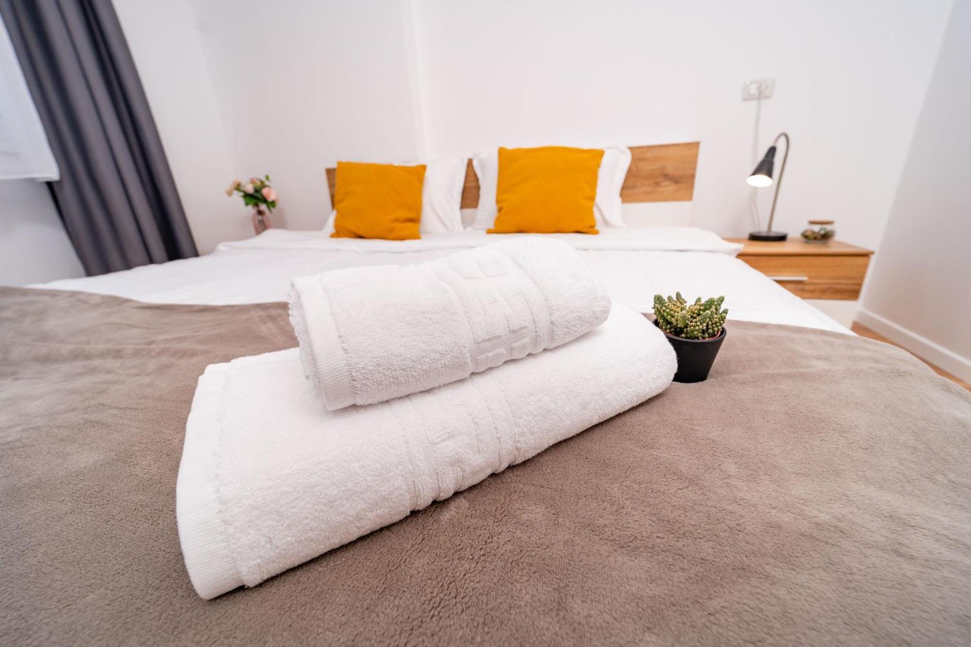 Modern Apollus Avenue - By Openhouse Apartments Timisoara Esterno foto